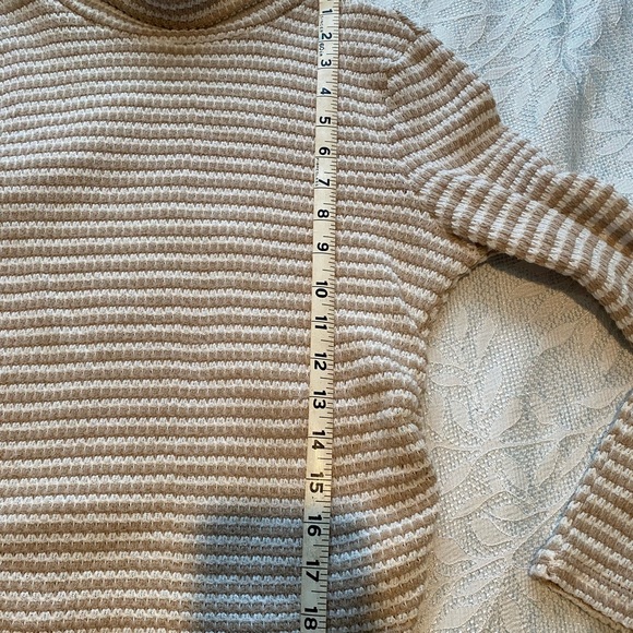 SHEIN Brown and Cream Striped Turtleneck Sweater - Picture 4 of 5